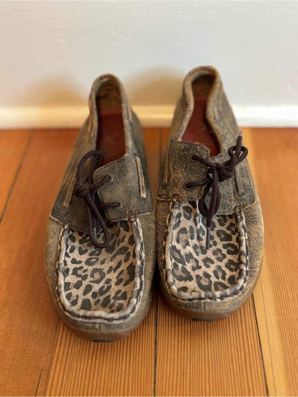 Leopard Print Moccasin-Style Casual Shoes in Distressed Brown